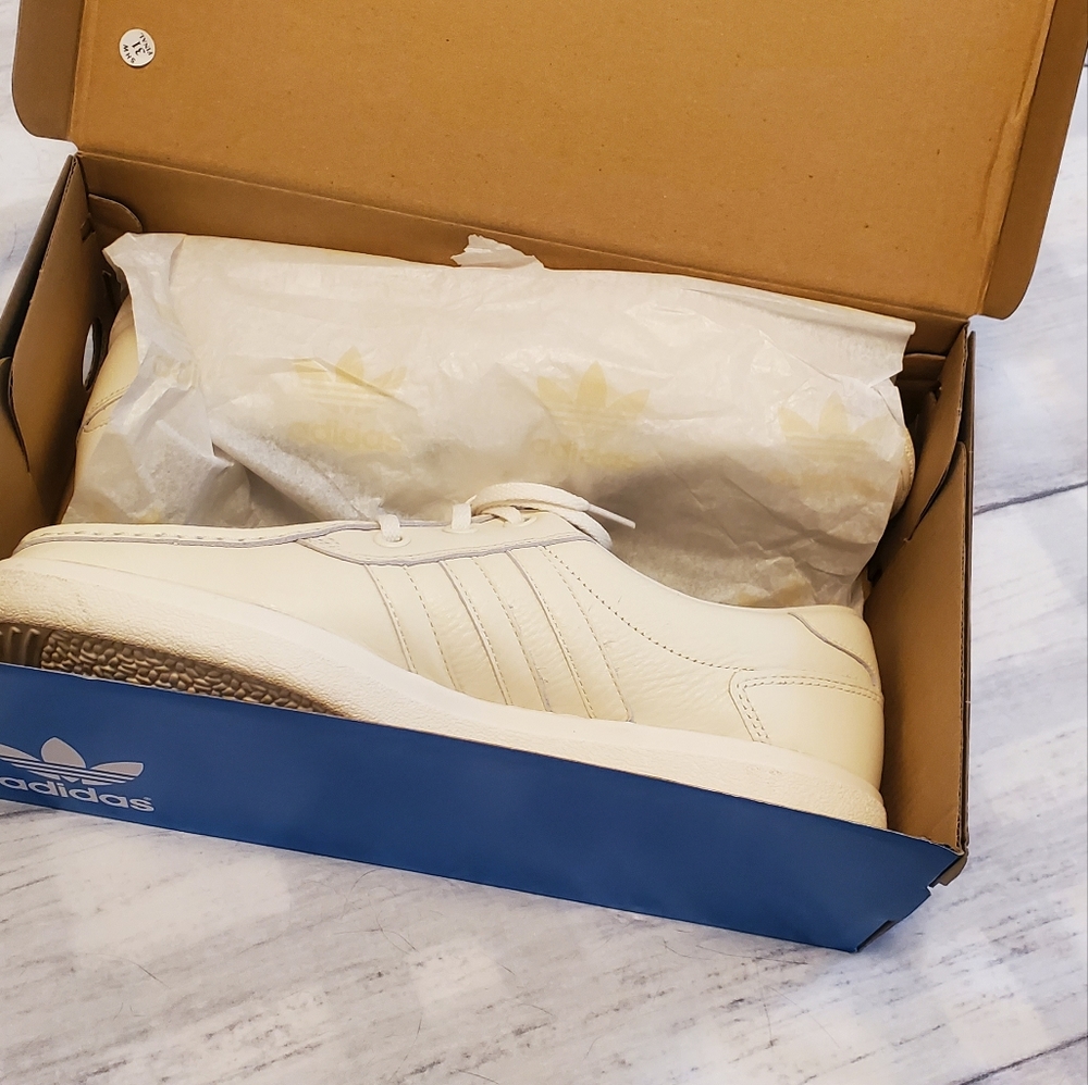 Adidas Punstock